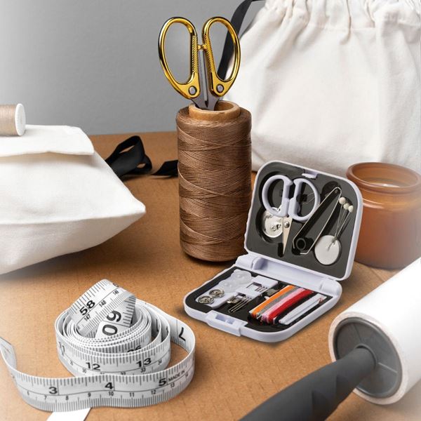 Easy Care Sewing Kit, GIFT333